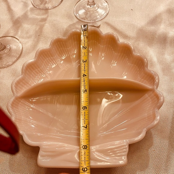 Vintage pink milk glass - Picture 4 of 5